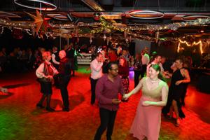 2e Kerstbal (080)